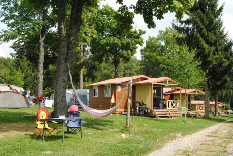 Camping Auf Kengert Larochette Luxembourg chalet Gitotel