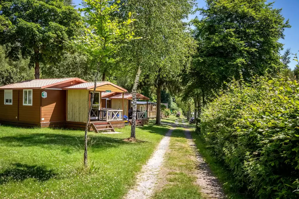 Camping Auf Kengert Larochette Luxembourg chalets Gitotel
